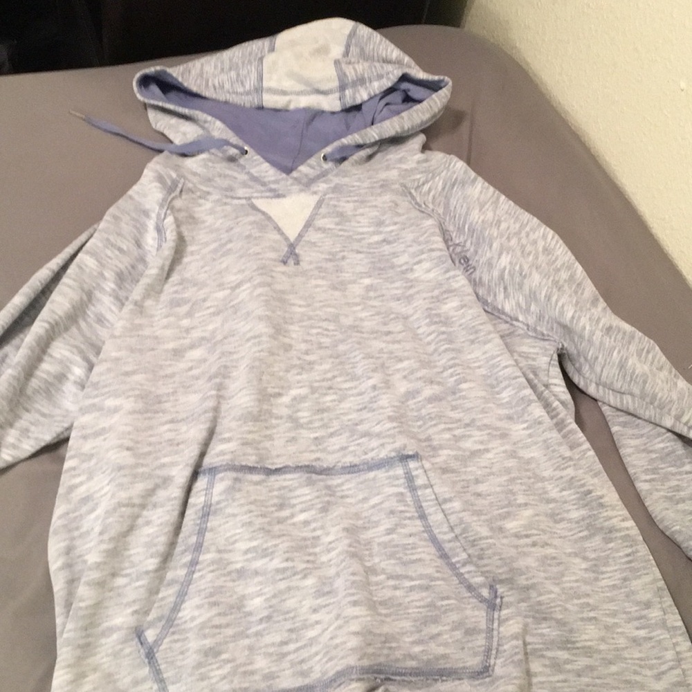 Sweatshirt, good condition.